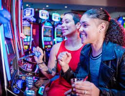 Sports betting section on ph999 showing basketball and football options